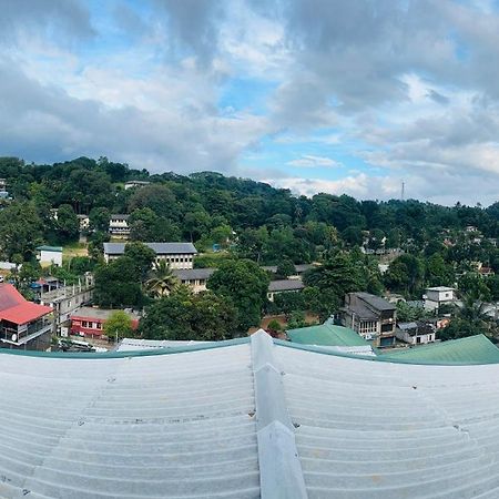 Mountain White Villa By Sunrise Kandy Buitenkant foto
