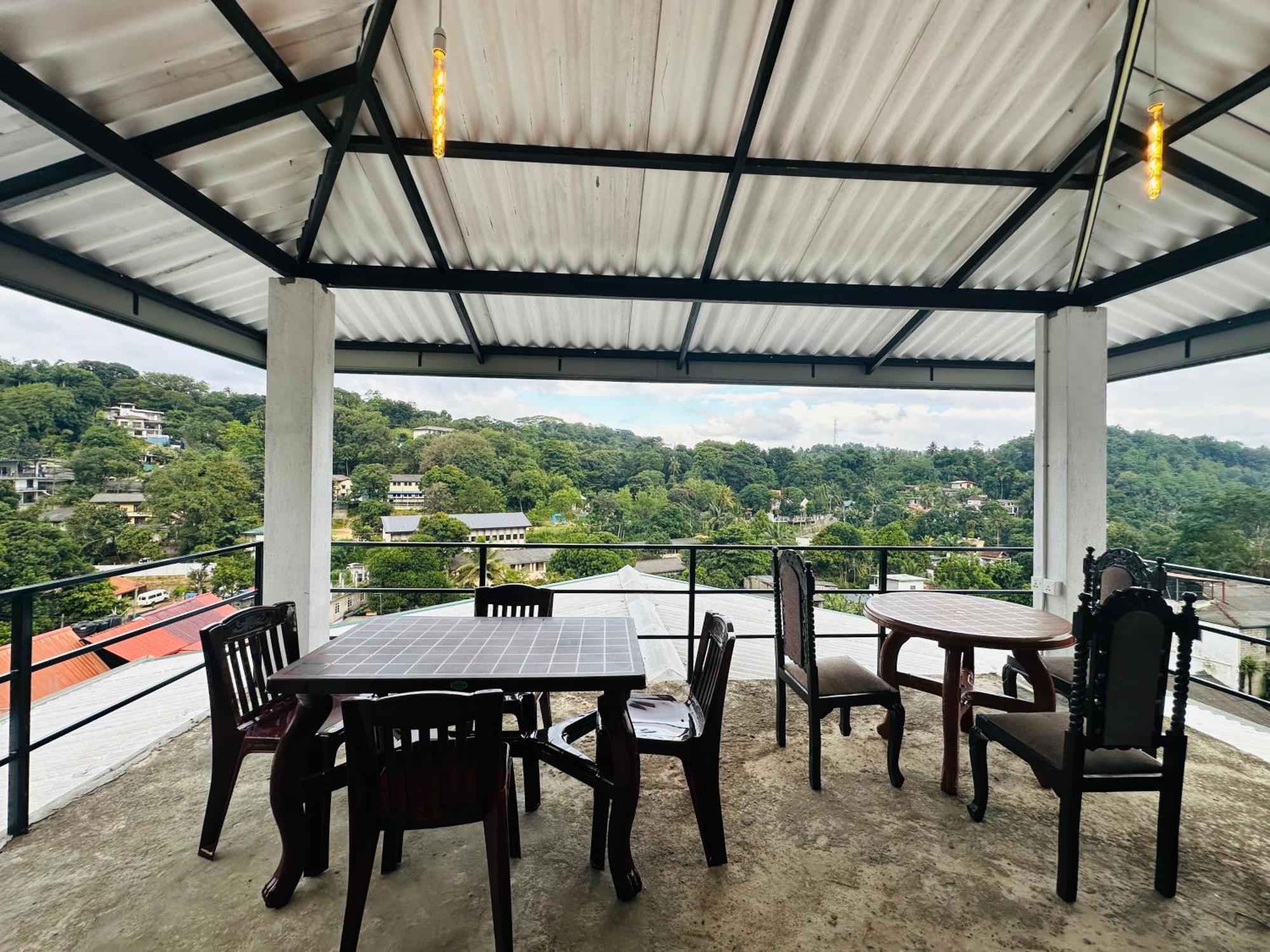 Mountain White Villa By Sunrise Kandy Buitenkant foto